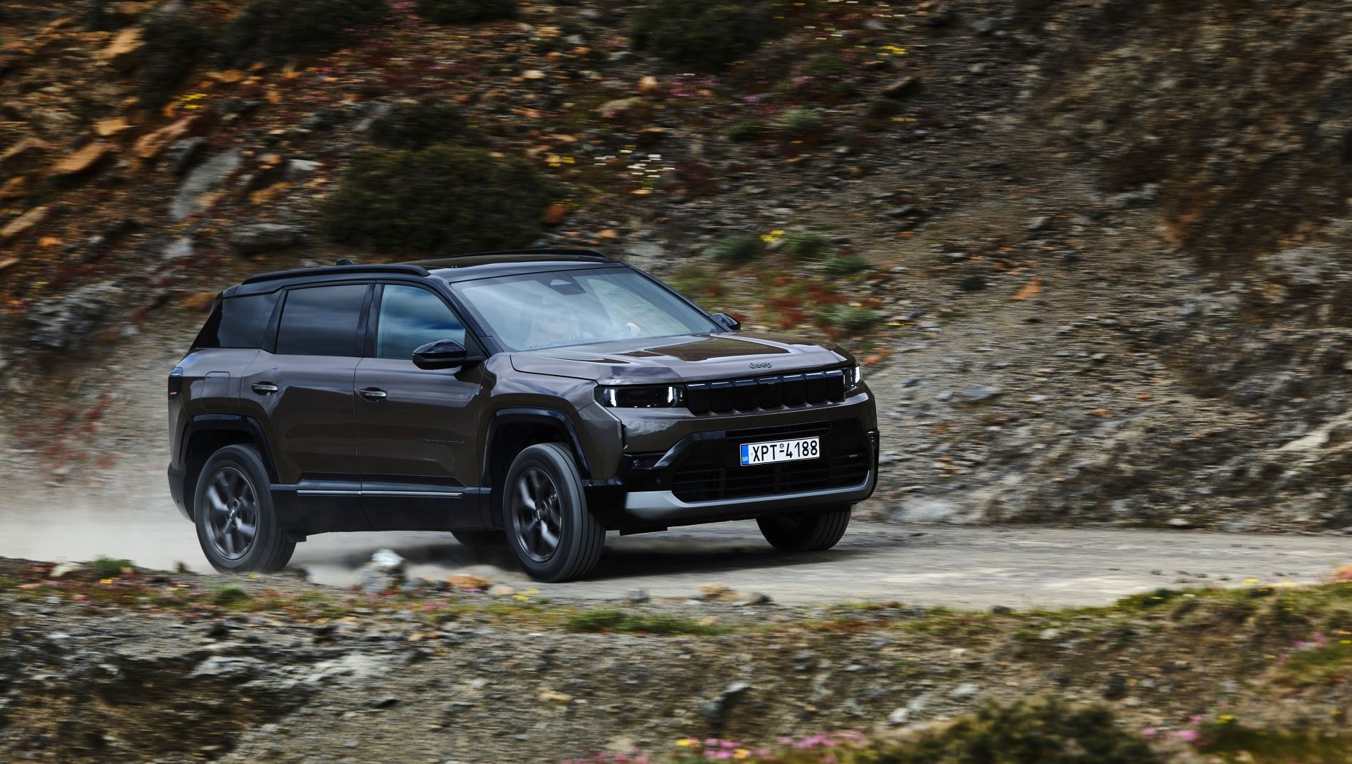 Τα πάντα για το ολοκαίνουριο Jeep Compass που ήρθε στην Ελλάδα με τιμή από 35.990