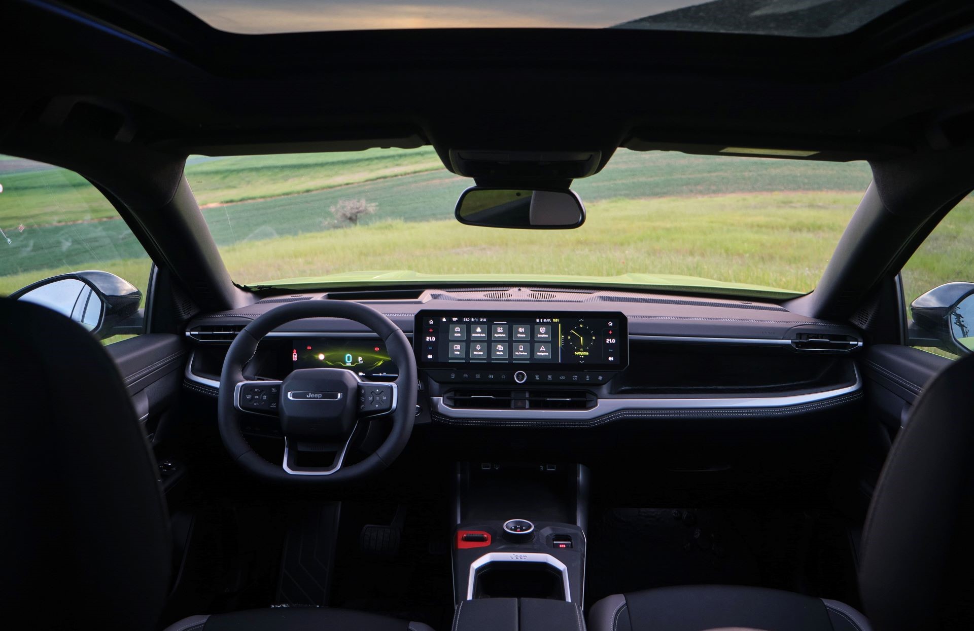 Τα πάντα για το ολοκαίνουριο Jeep Compass που ήρθε στην Ελλάδα με τιμή από 35.990