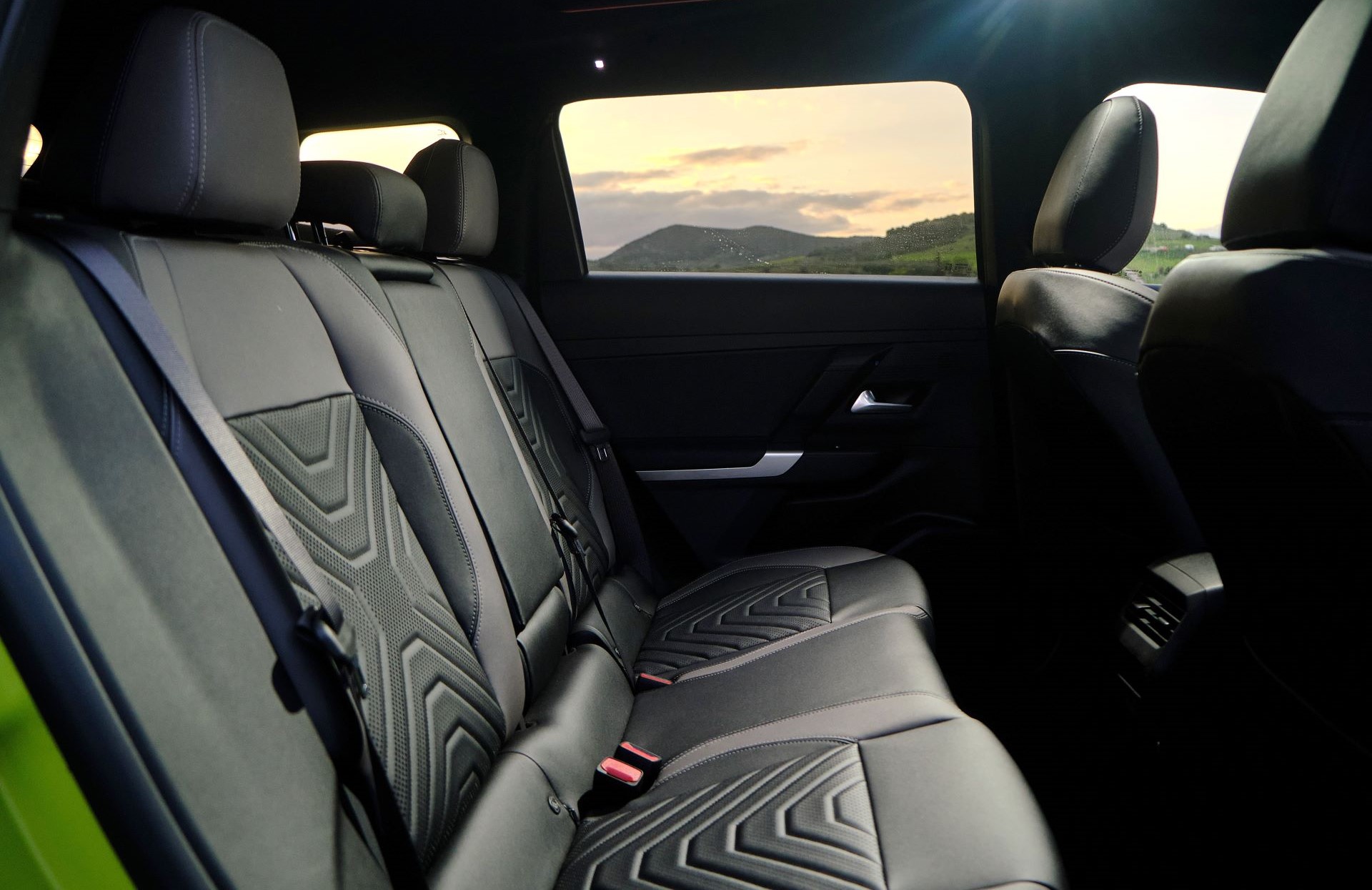 Τα πάντα για το ολοκαίνουριο Jeep Compass που ήρθε στην Ελλάδα με τιμή από 35.990