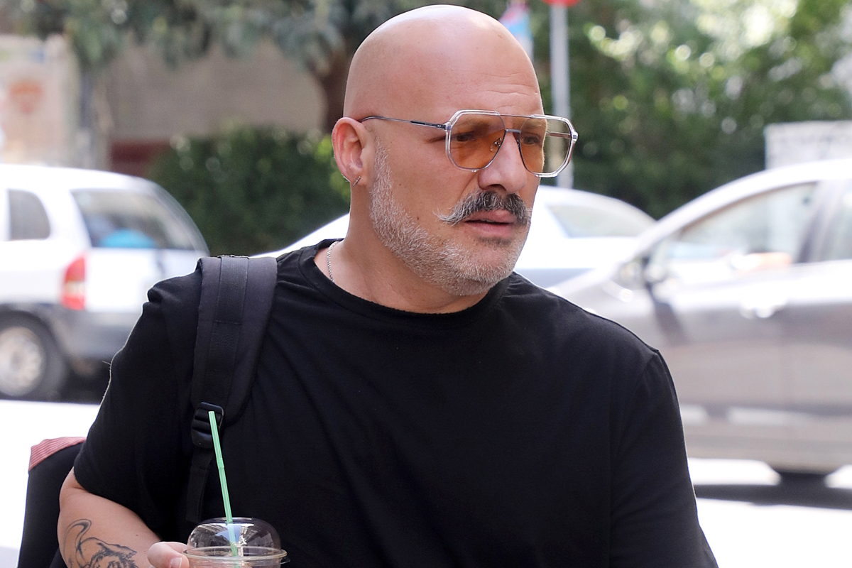 Νίκος Μουτσινάς