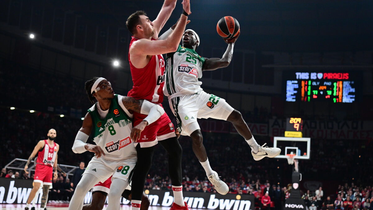 Ο Ναν και ο Μιλουτίνοφ