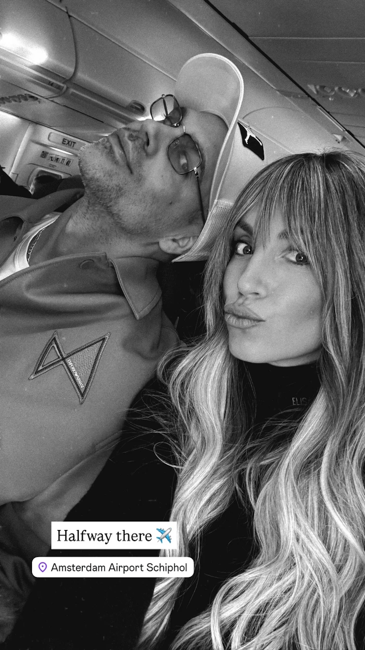 Αθηνά Οικονομάκου και Μπρούνο Τσερέλα στο αεροπλάνο