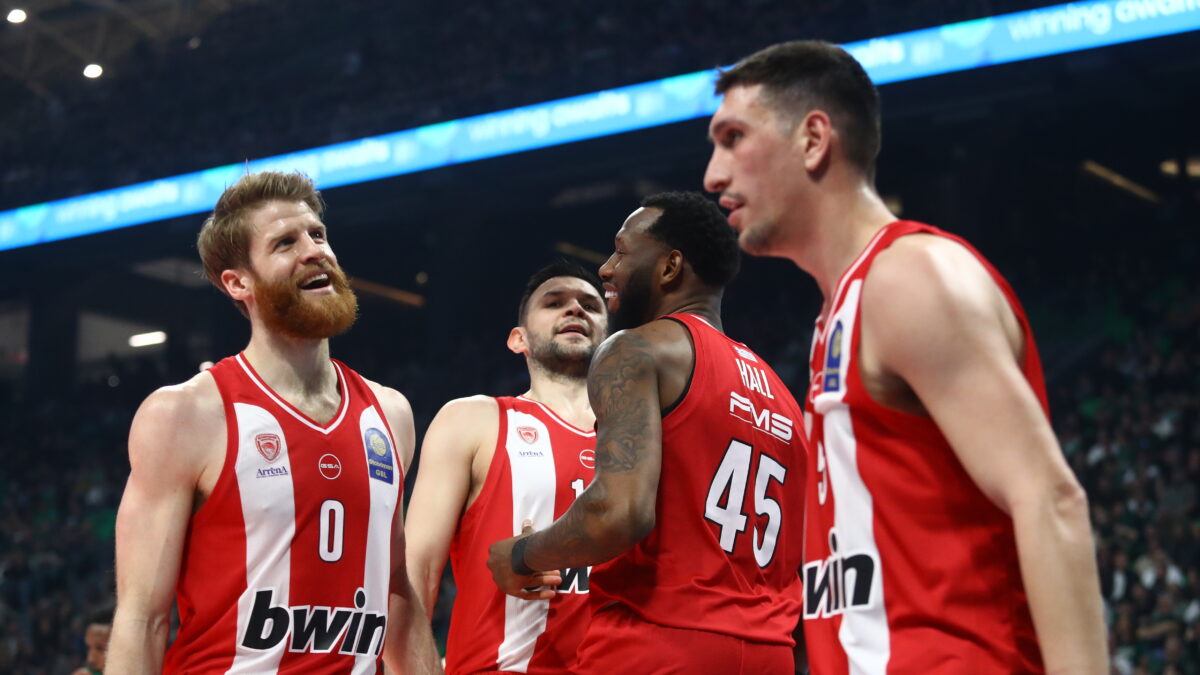 Οι παίκτες του Ολυμπιακού στο T- Center