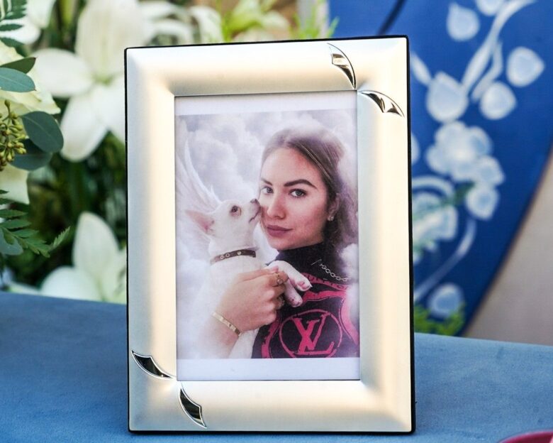 Ο τάφος του 29χρονου μοντέλου Πάμελα Τζενίνι