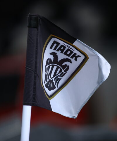 Σημαιάκι με το έμβλημα του ΠΑΟΚ