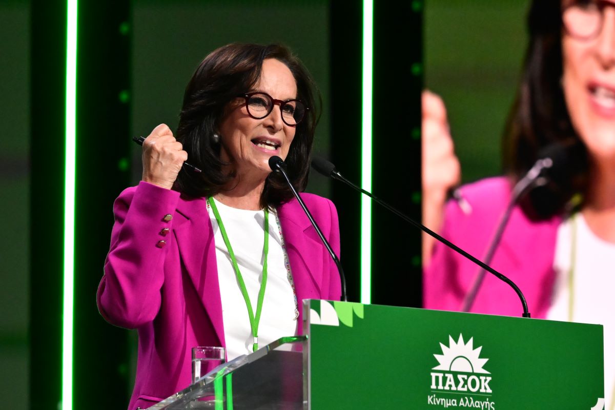 Η Άννα Διαμαντοπούλου