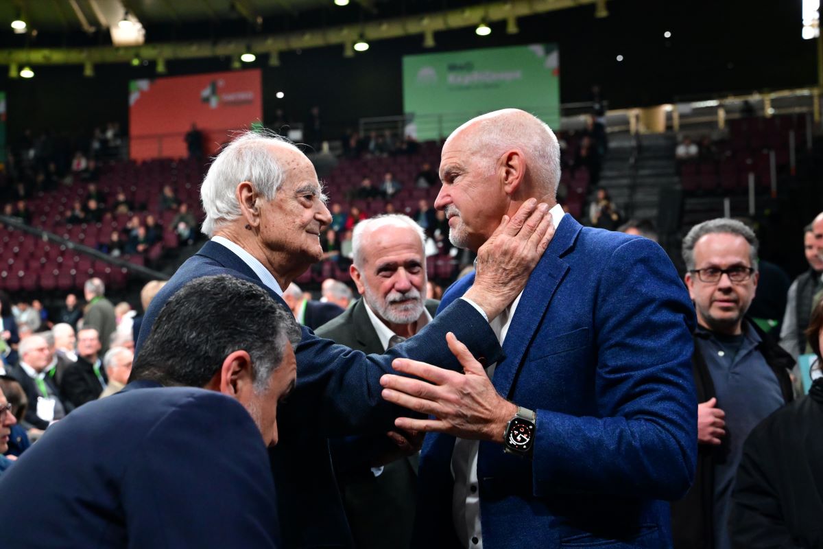 pasok-kaklamanispapandreou