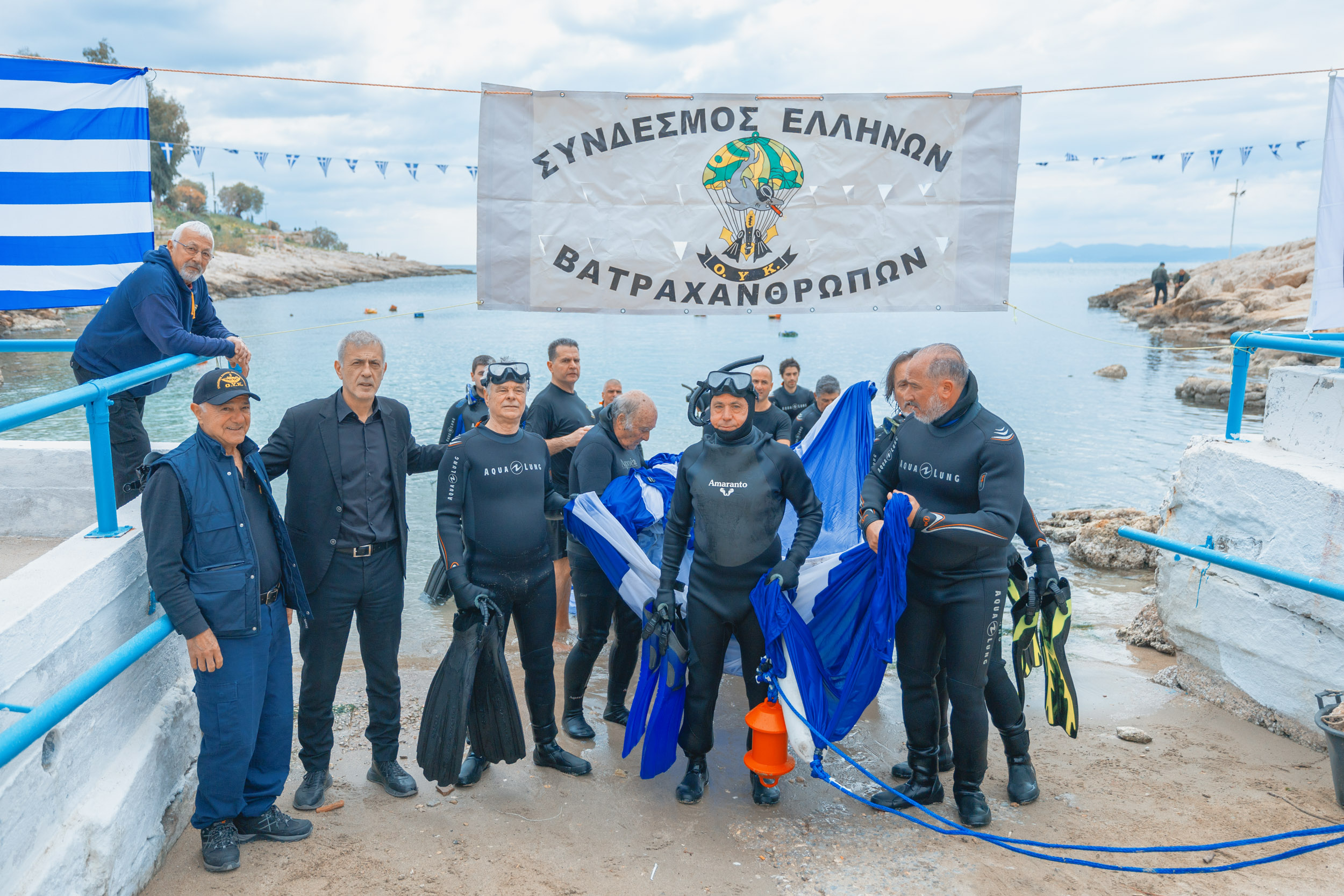 Η Γαλανόλευκη στη θάλασσα του Πειραιά για την Εθνική Επέτειο της 25ης Μαρτίου 1821