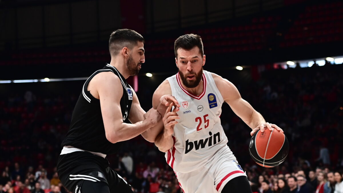 Ο Πίτερς στο Ολυμπιακός - ΠΑΟΚ