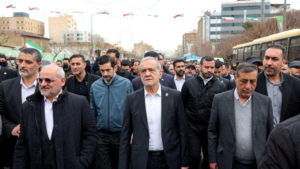 Ο Μαζούντ Πεζεσκιάν