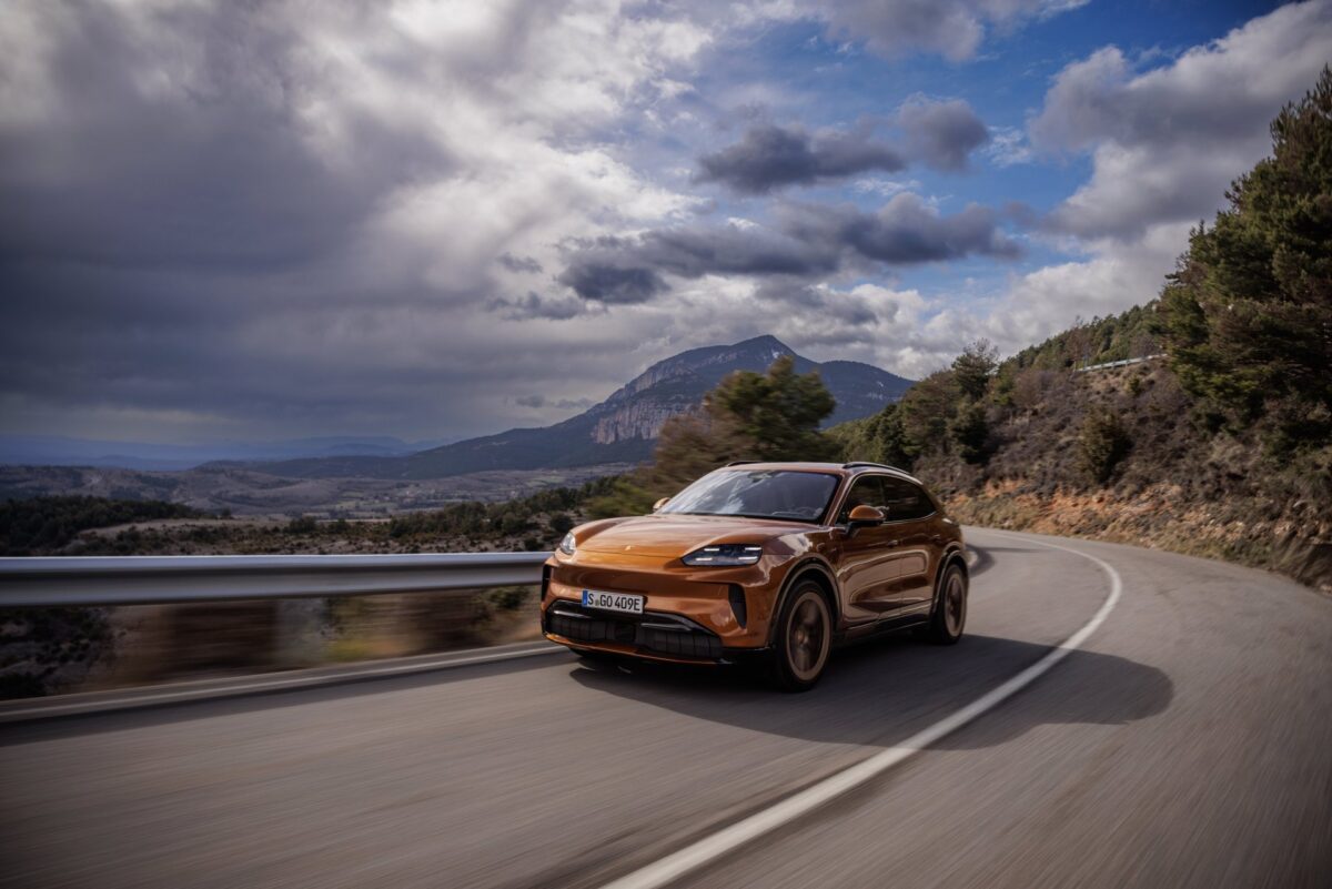 Porsche-Cayenne-Electric