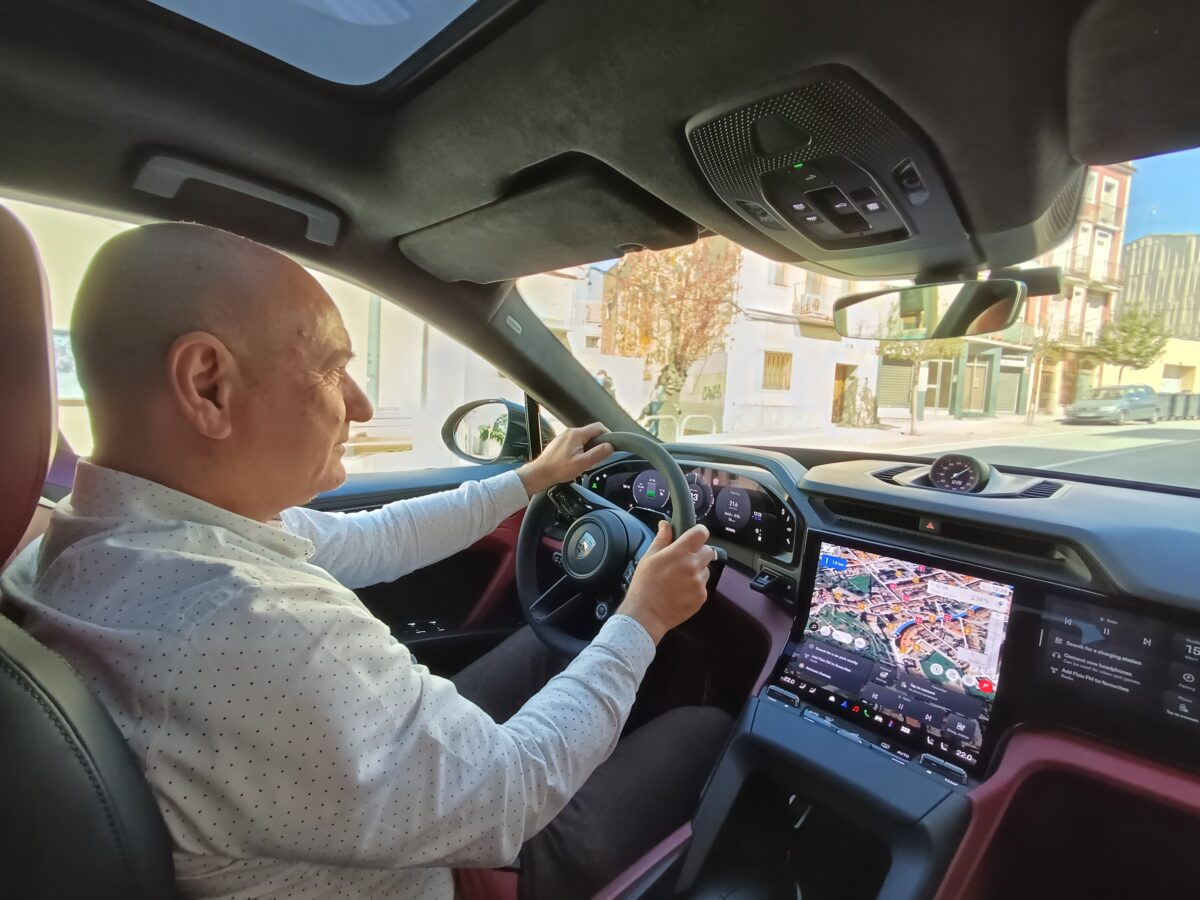 porsche-cayenne-electric-balis-01