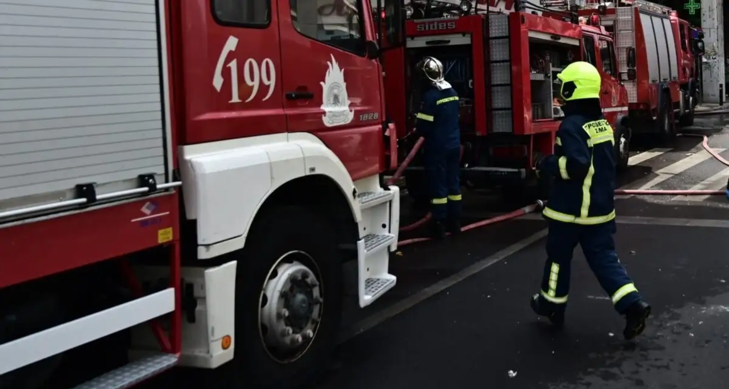 63χρονος εντοπίστηκε χωρίς τις αισθήσεις του στα Μοιραίικα Αχαΐας μετά από φωτιά που ξέσπασε σπίτι του