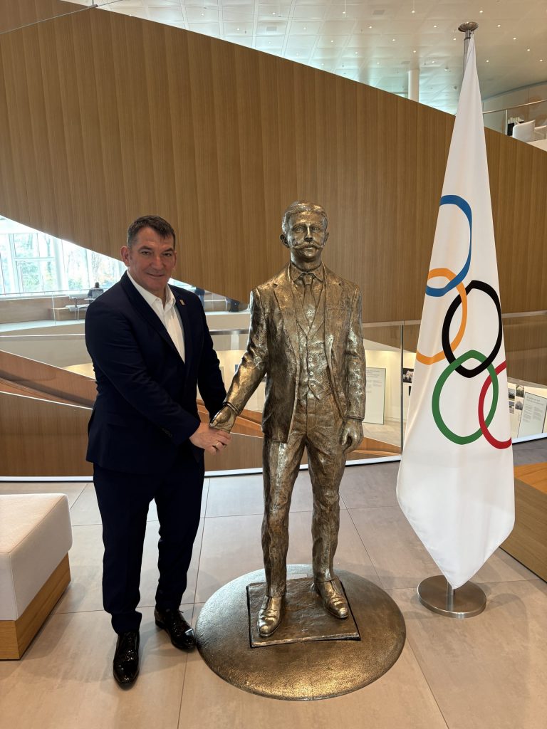 pyrros agalma koumperten