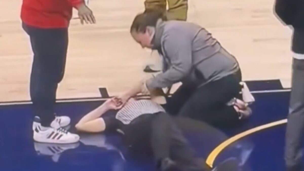 ΗΠΑ: Άγριο ξύλο μεταξύ παικτριών σε αγώνα μπάσκετ – Έχασε τις αισθήσεις της μία διαιτητής