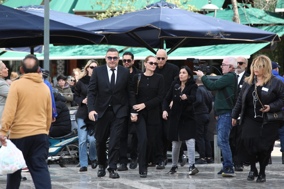 (ΔΑΝΑΗ ΔΑΥΛΟΠΟΥΛΟΥ