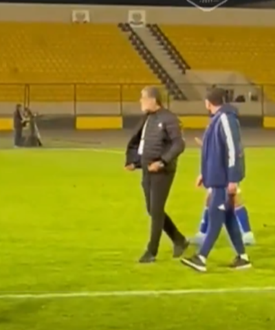 Εικόνα κατά τη διακοπή του ποδοσφαιρικού αγώνα στο Ιράκ