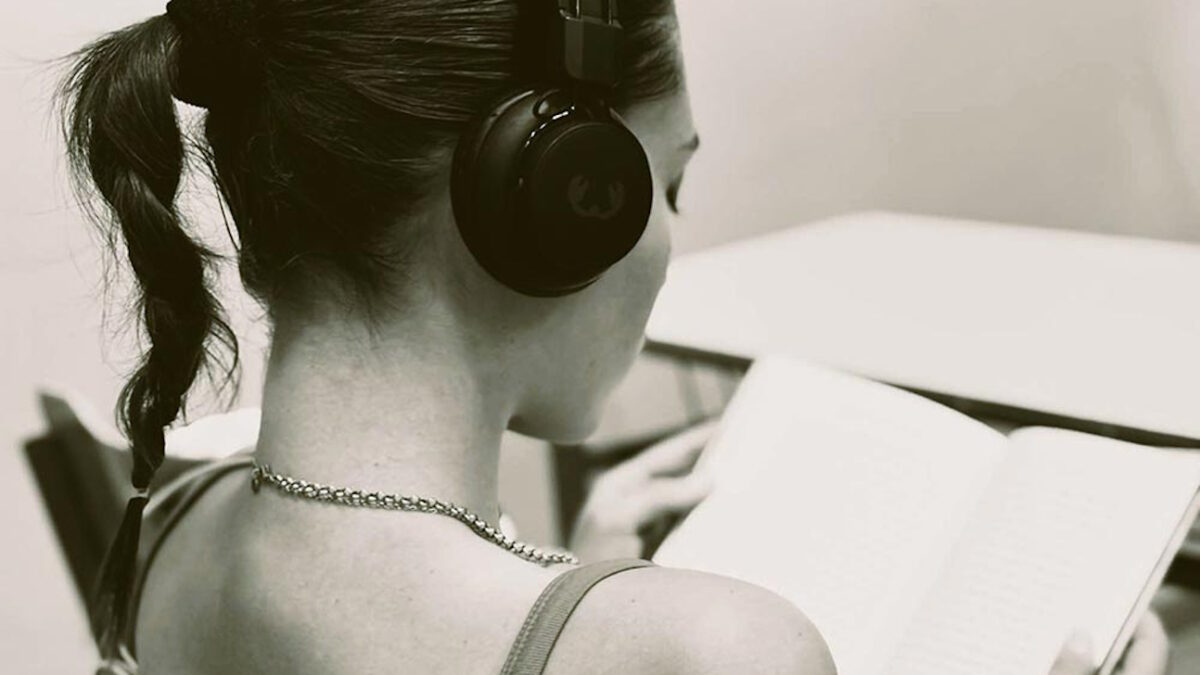 Η παράσταση «Σε περιμένουμε καιρό» έρχεται τον Μάιο