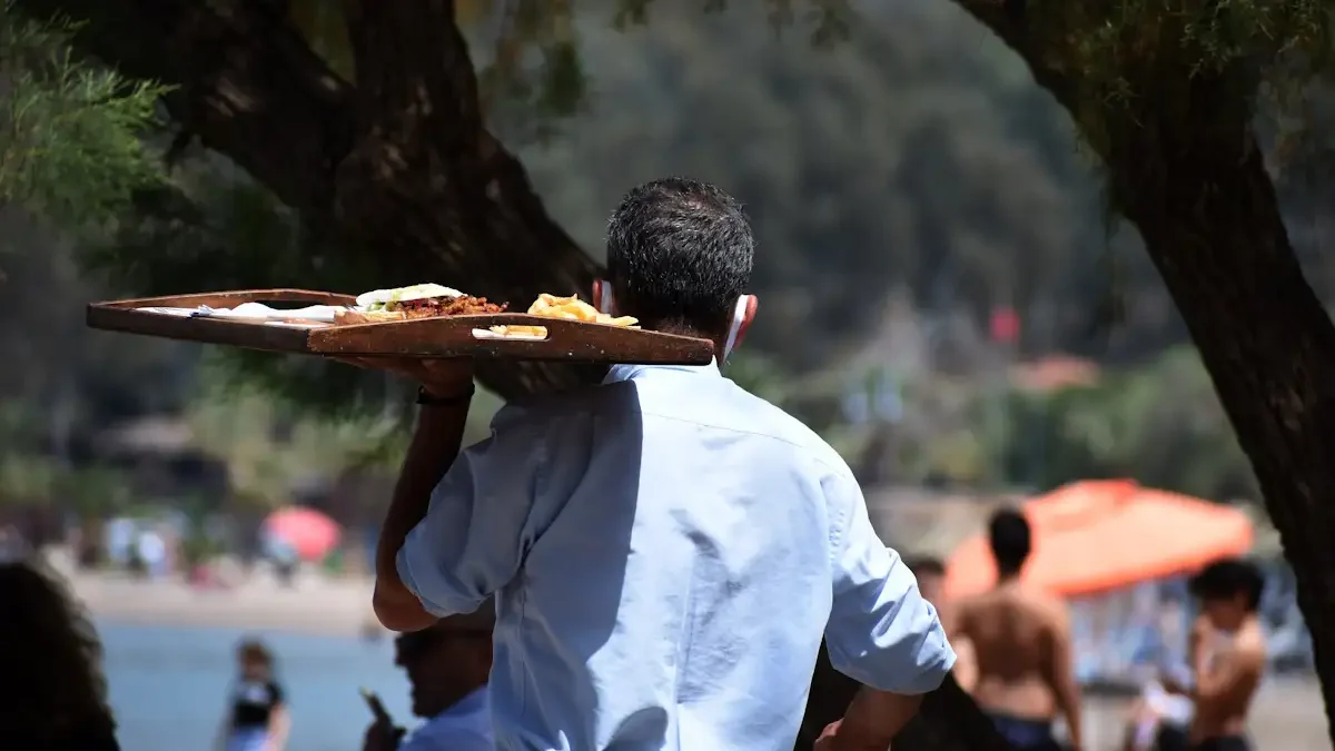 Εργαζόμενος στην εστίαση