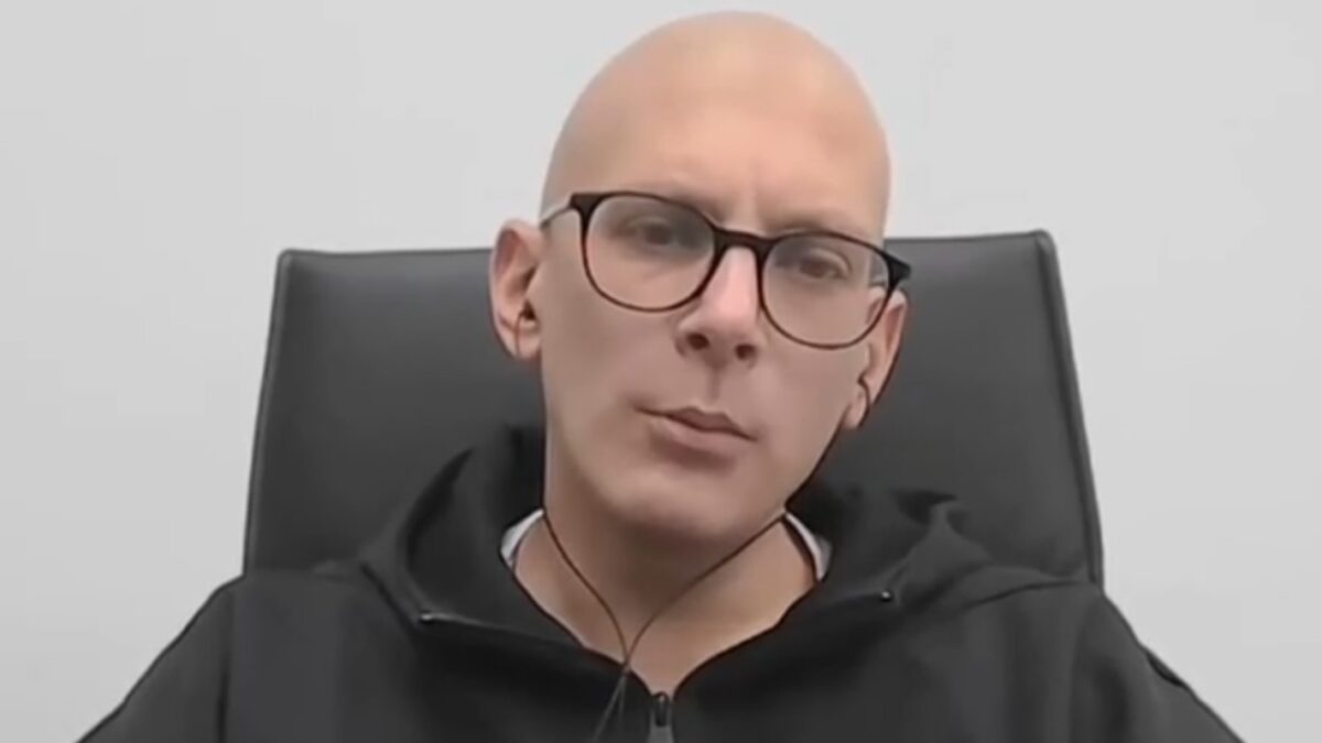 Ο Κώστας Σινάνης επέστρεψε στο δημαρχείο του Αη Στράτη:  Είχε διαγνωστεί με καρκίνο και έκανε χημειοθεραπείες – Το μήνυμά του