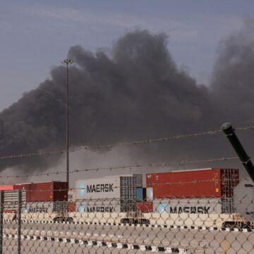 Καπνός στο Ντουμπάι μετά από χτύπημα στο Ντουμπάι