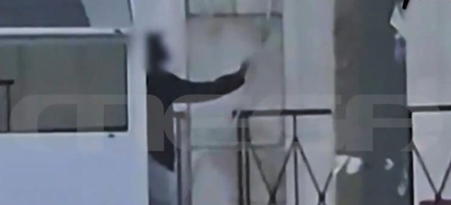 Ο 48χρονος Σουδανός με τις χειροβομβίδες στη ΓΑΔΑ