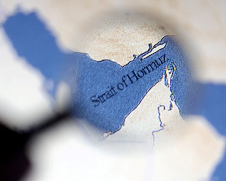 Χάρτης με τα Στενά του Ορμούζ