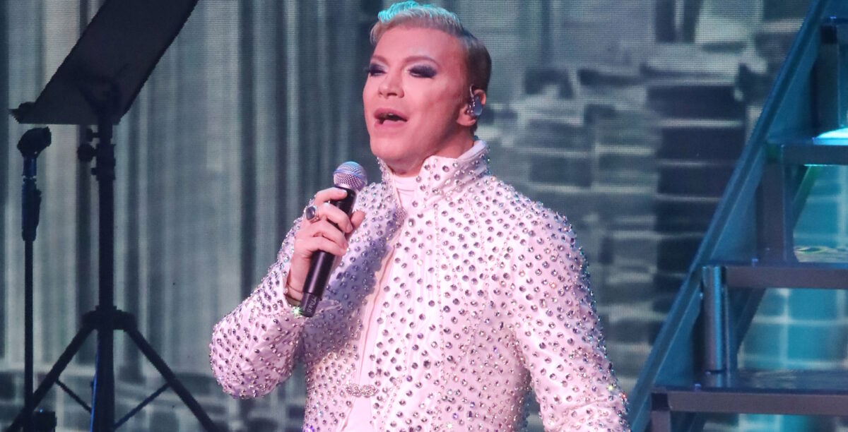 Τάκης Ζαχαράτος