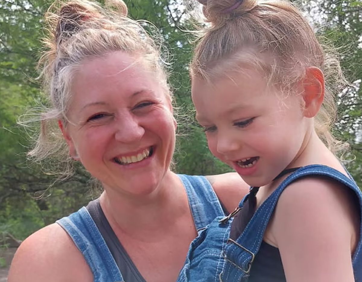 Η Tania Warner και η 7χρονη κόρη της Ayla-Lucas