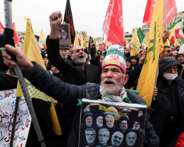 Διαδηλωτές υπέρ του Χαμενεΐ στην Τεχεράνη