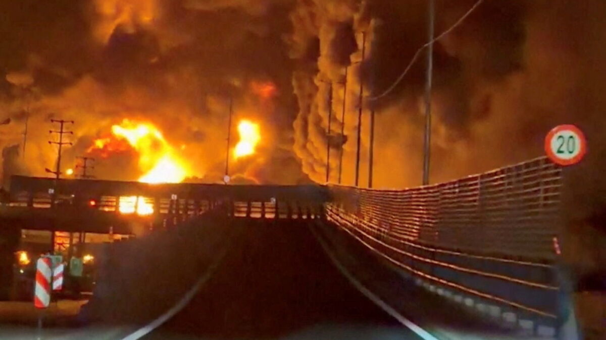 Φωτιά σε πετρελαϊκές εγκαταστάσεις στην Τεχεράνη