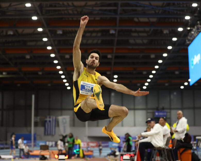 Ο Μίλτος Τεντόγλου