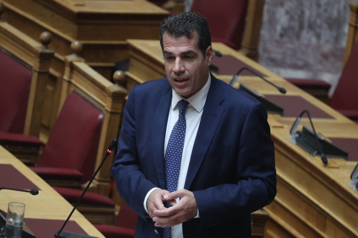 Θάνος Πλεύρης