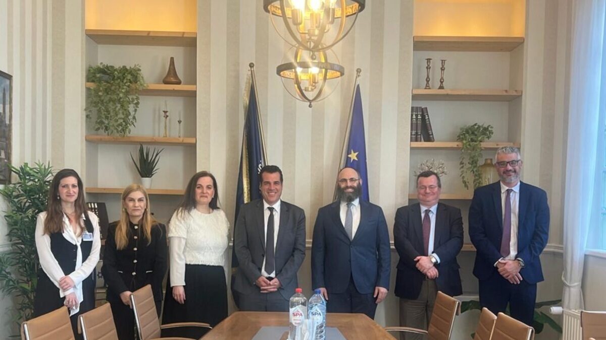 Θάνος Πλεύρης