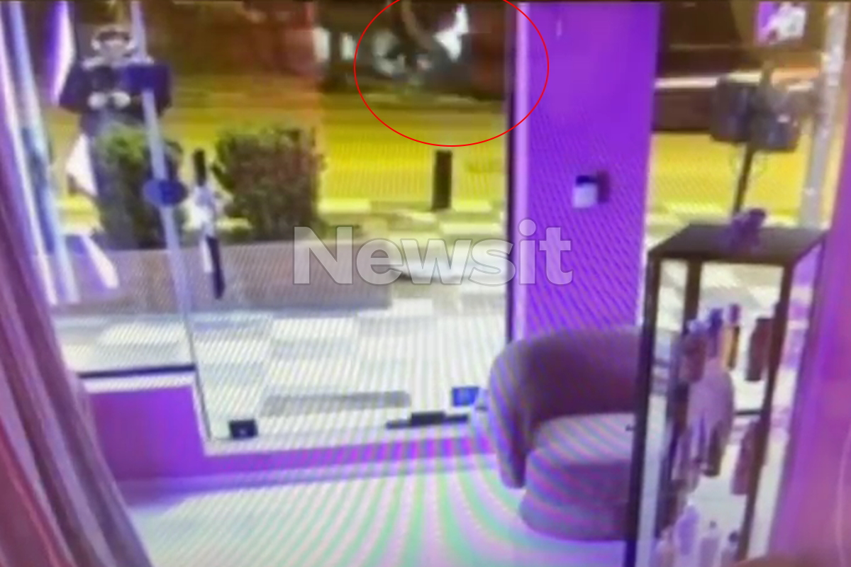 Η στιγμή που παρασύρεται ο 25χρονος