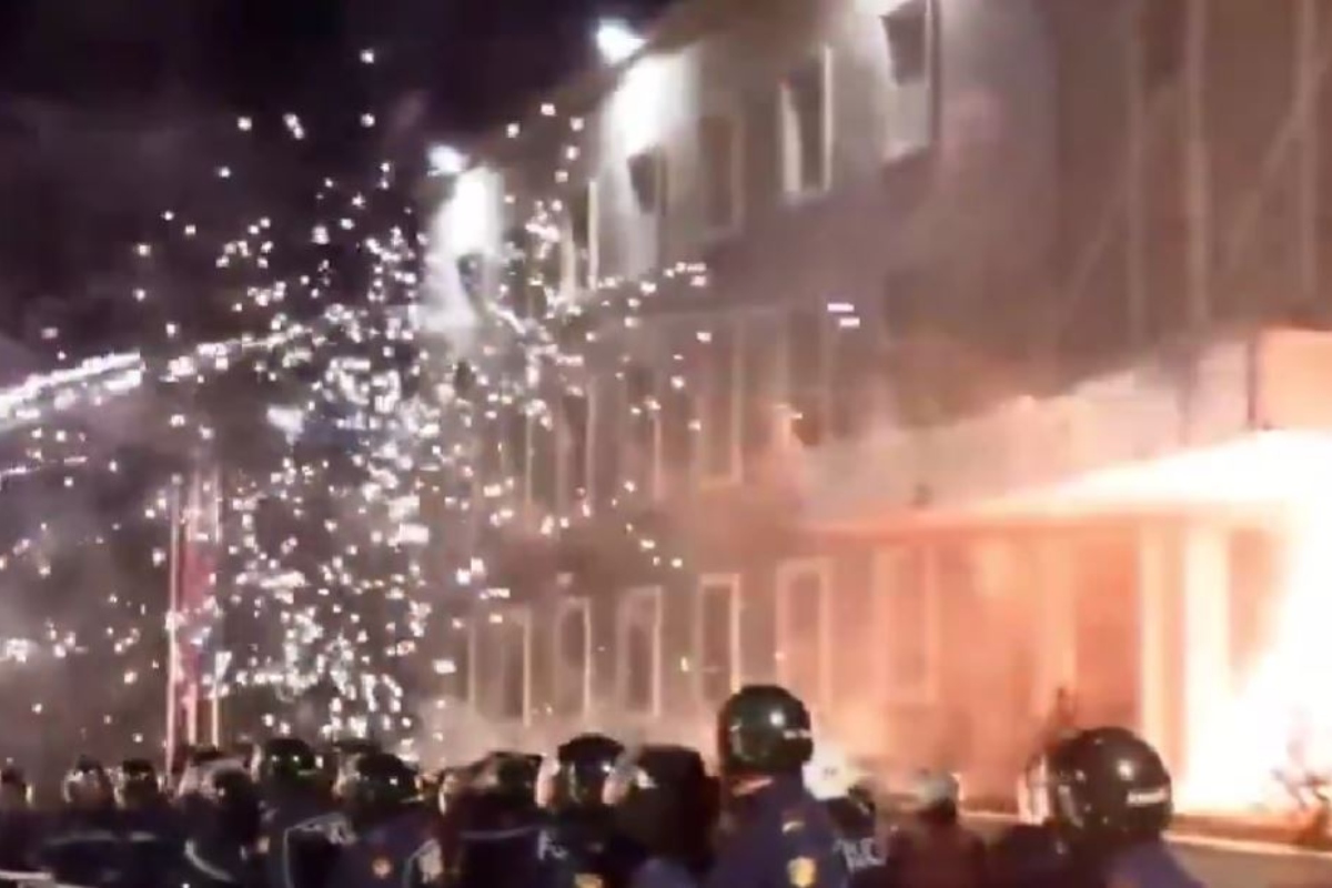 Επεισόδια στα Τίρανα