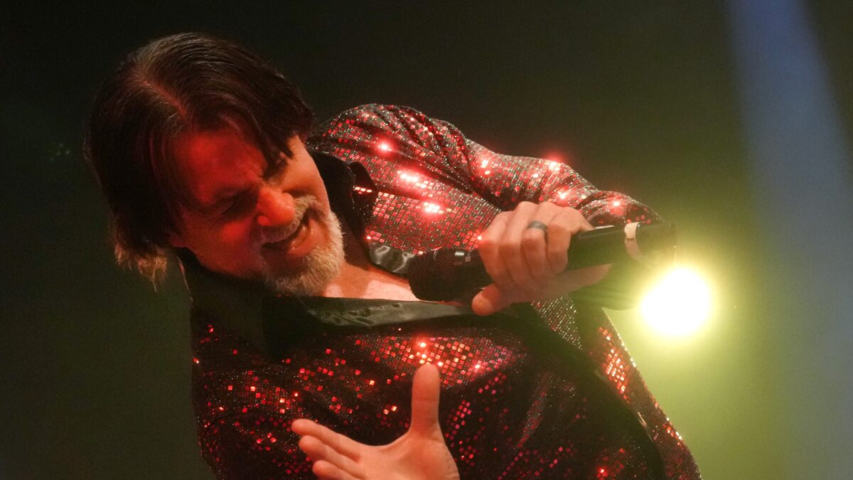 Τομι ΝτεΚάρλο