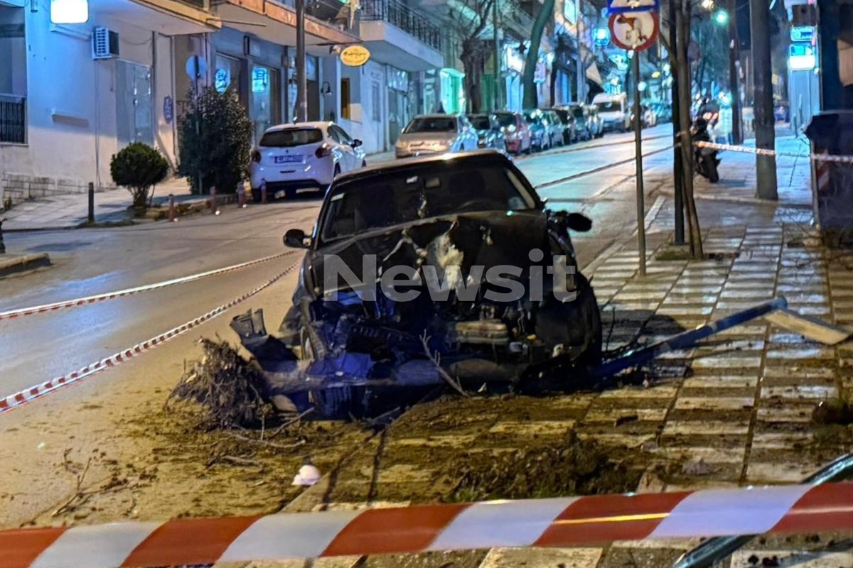 Το αυτοκίνητο που παρέσυρε τους 2 νεαρούς στη Θεσσαλονίκη