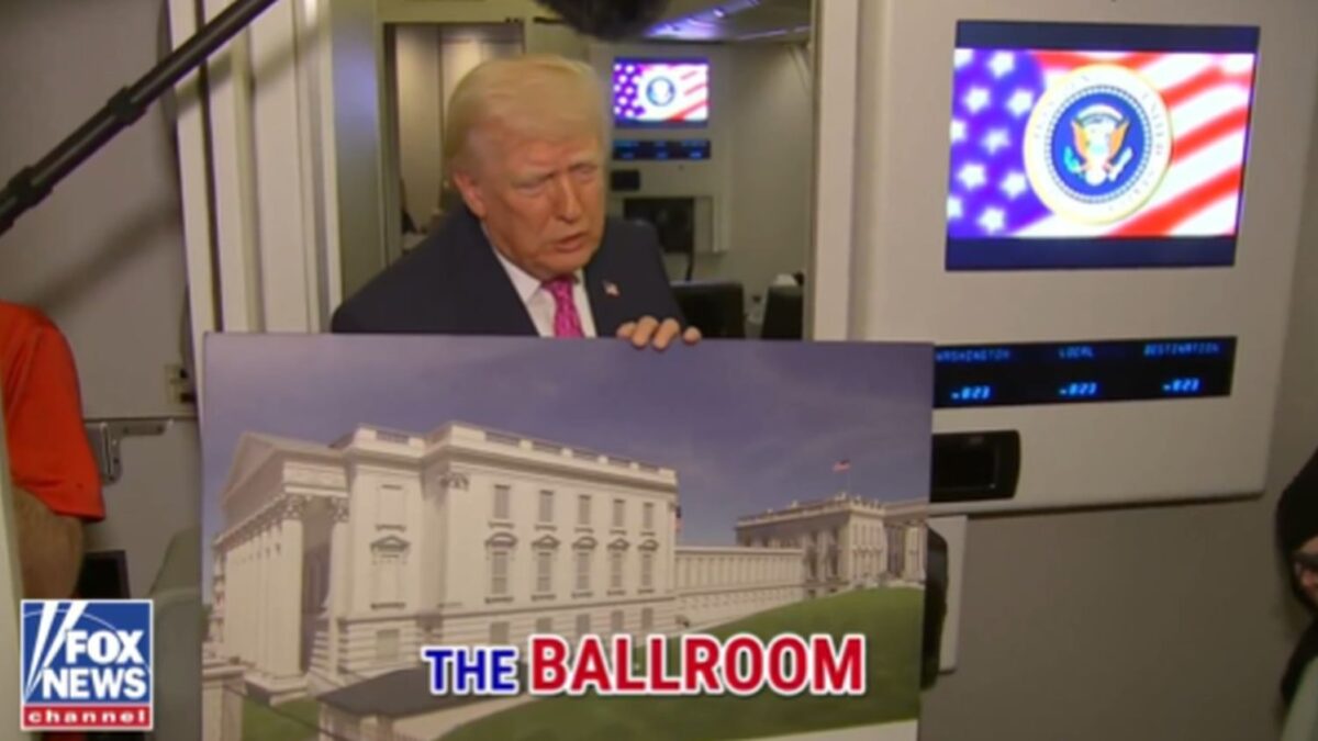 Αποκάλυψη Τραμπ: Χτίζεται στρατιωτικό συγκρότημα κάτω από τη νέα αίθουσα χορού του Λευκού Οίκου – Αλεξίσφαιρα τζάμια και οροφή ανθεκτική σε επιθέσεις drones