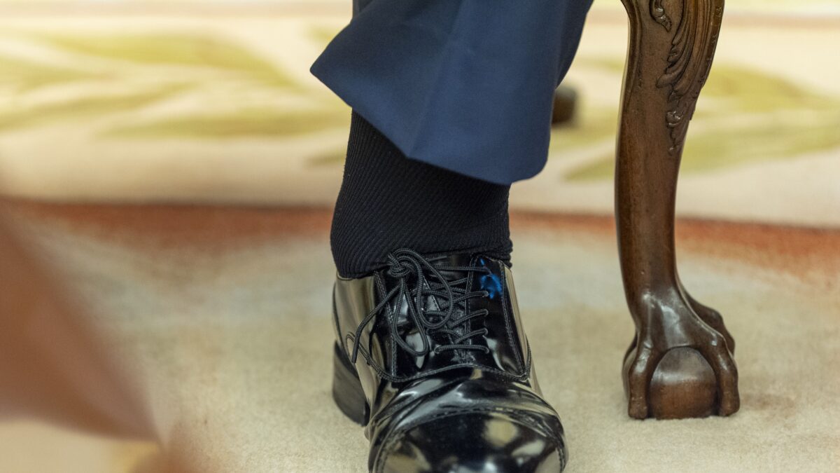 Ο πρησμένος αστράγαλος του Τραμπ