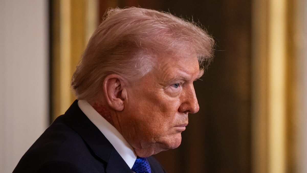 Ο Πρόεδρος Ντόναλντ Τραμπ συμμετέχει σε τελετή απονομής του Μεταλλίου Τιμής στην Ανατολική Αίθουσα του Λευκού Οίκου