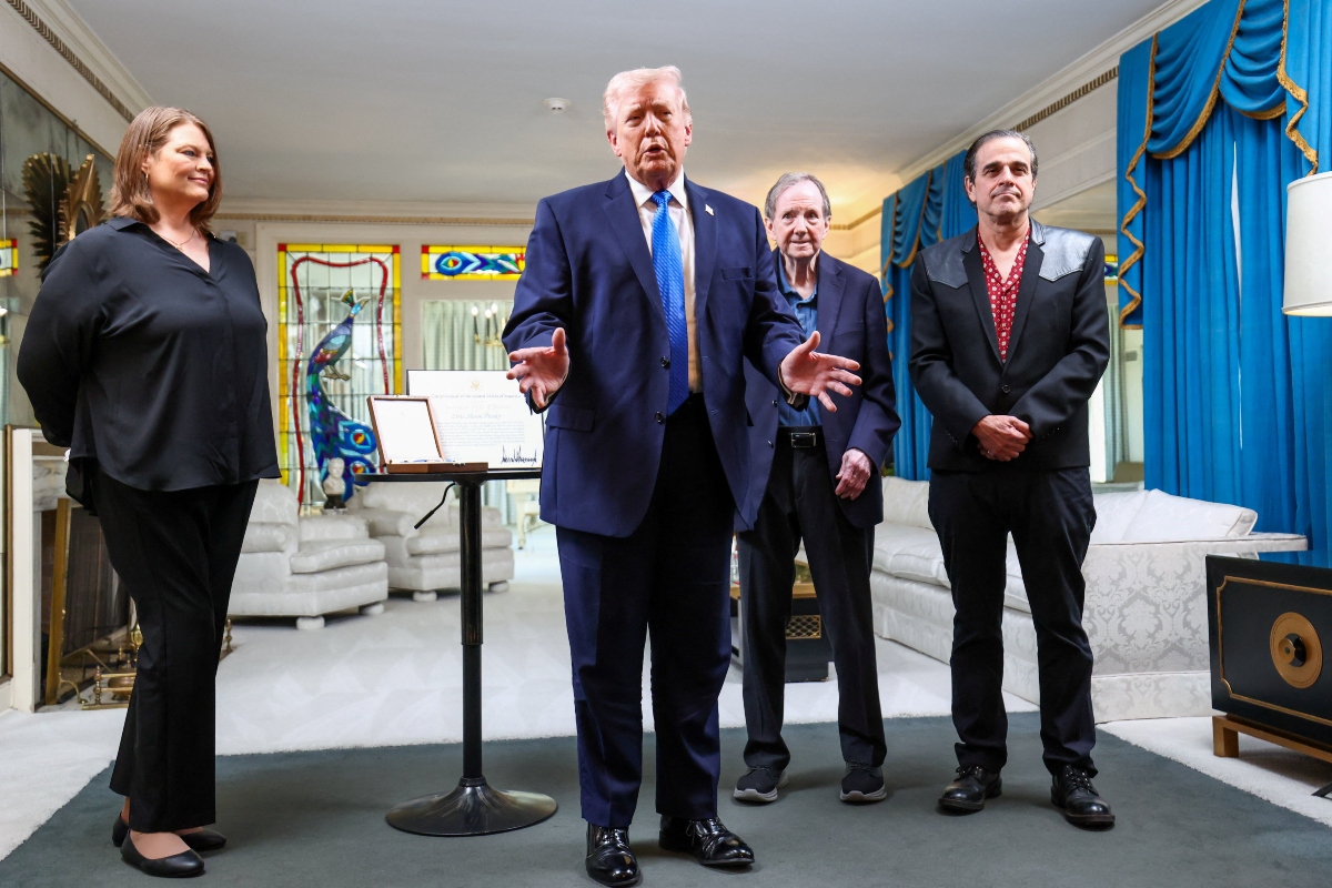 Επίσκεψη του Ντόναλντ Τραμπ στο Graceland