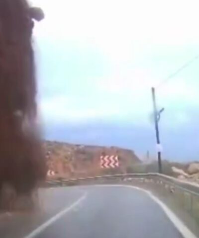 Τουρκία: Βίντεο με τεράστια κατολίσθηση να «πλακώνει» αυτοκίνητο – Σώος ο οδηγός