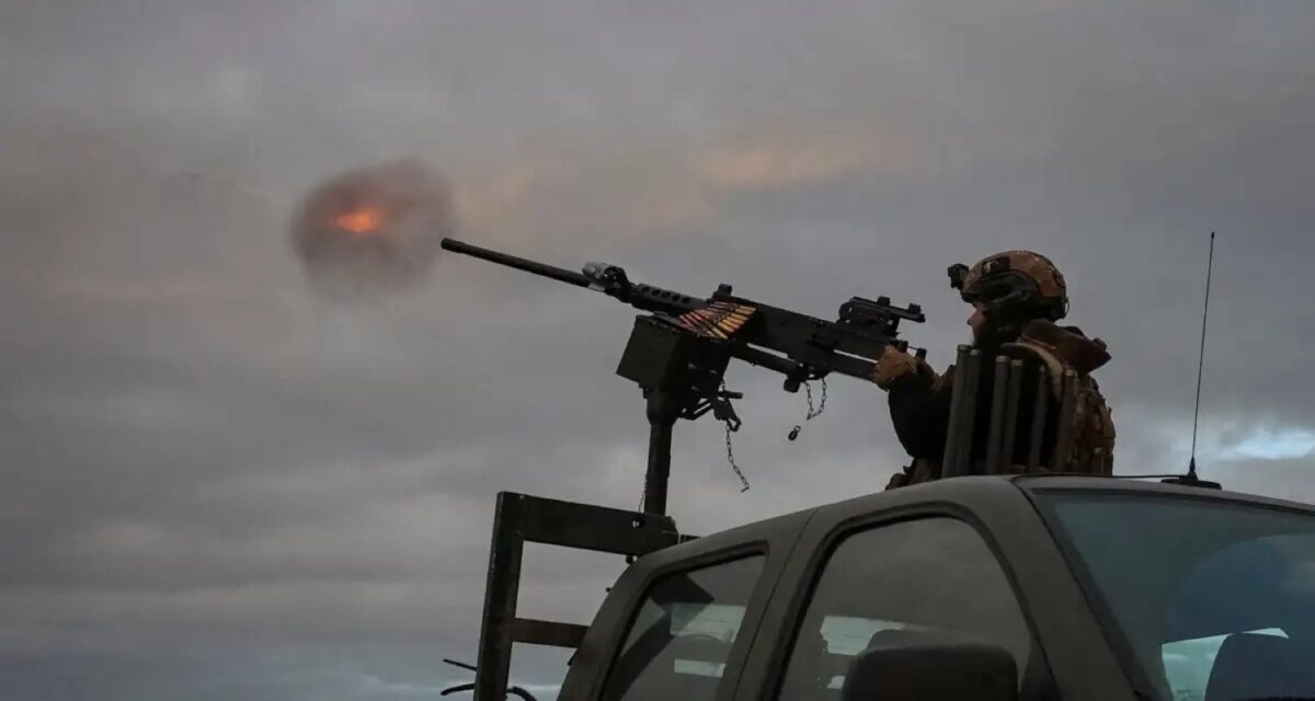 Ουκρανός στρατιώτης με όπλο