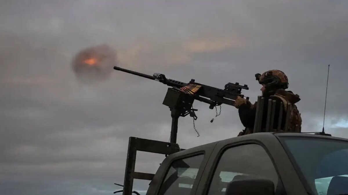 Ουκρανός στρατιώτης με όπλο