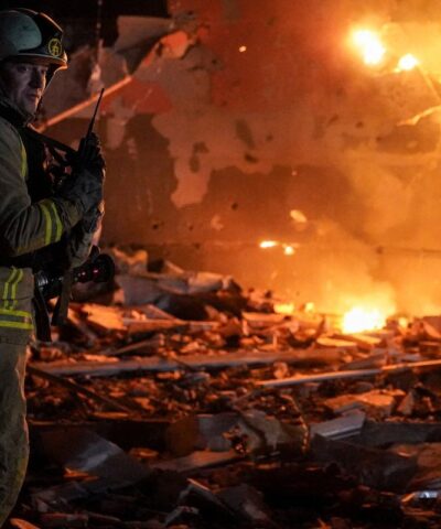 Φωτιά σε πολυκατοικία στη Ζαπορίζια της Ουκρανίας