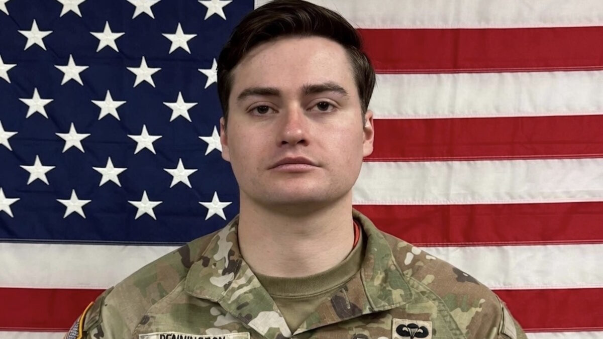 Ο λοχίας Μπέντζαμιν Πένινγκτον