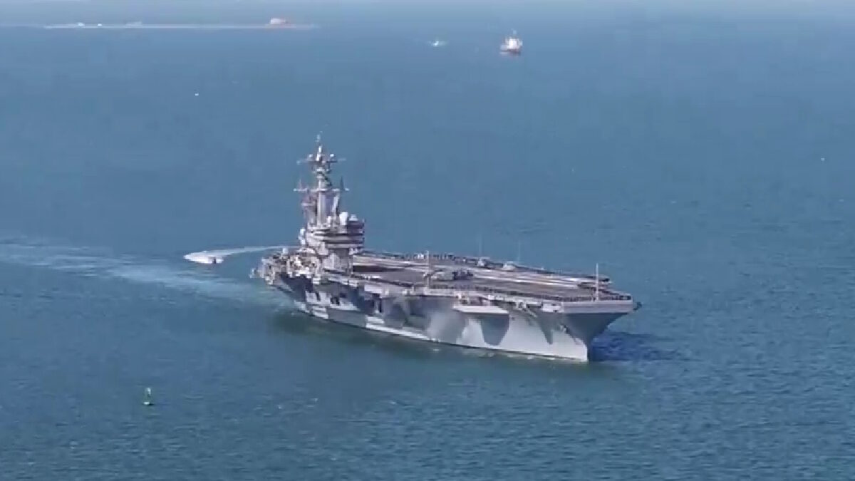 Το αμερικανικό αεροπλανοφόρο USS George Bush