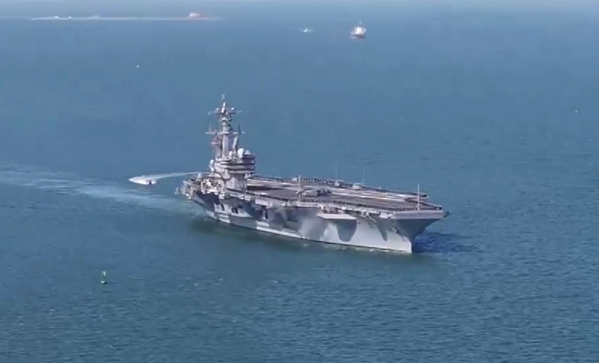 Το αμερικανικό αεροπλανοφόρο USS George Bush