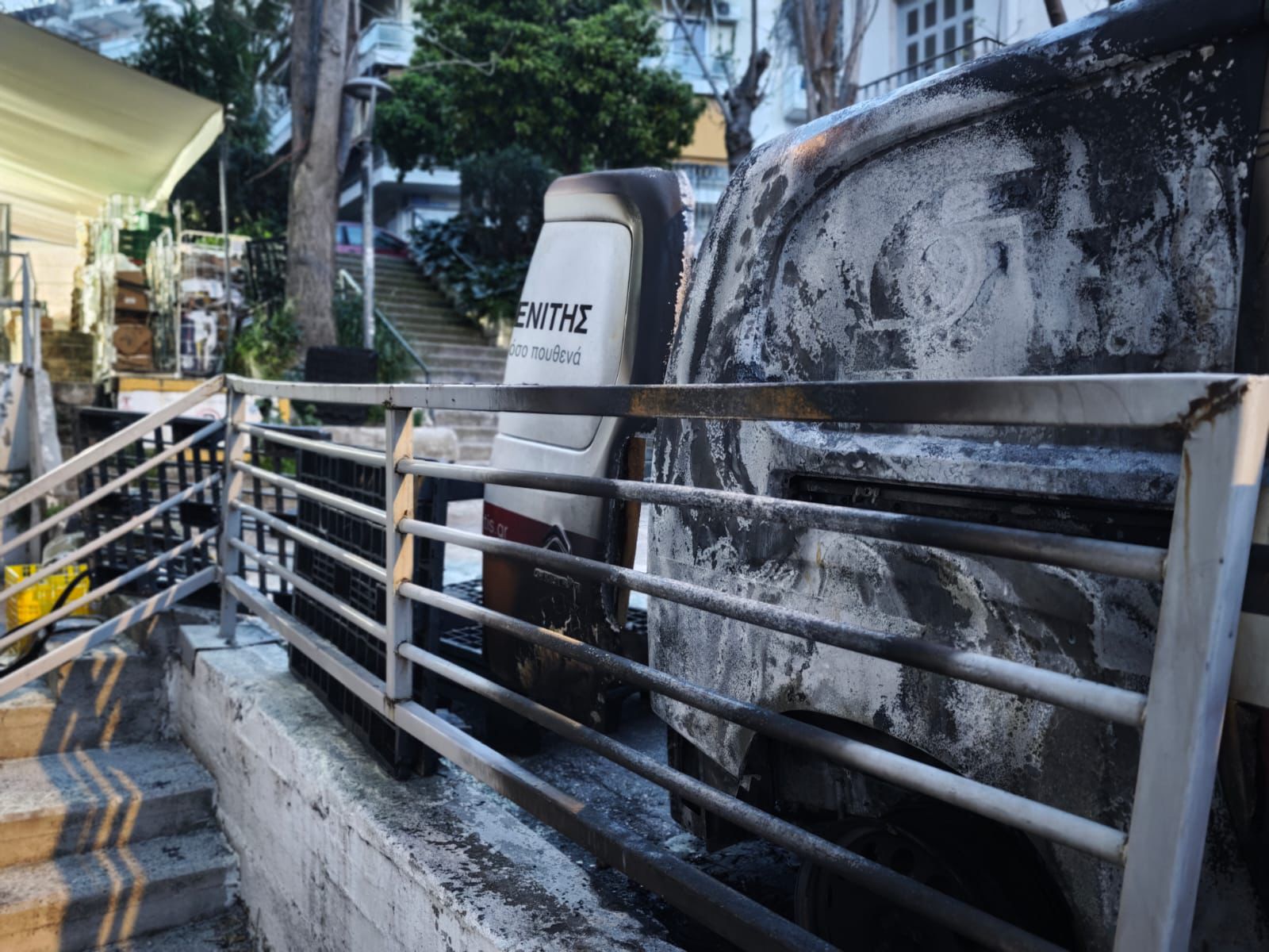 van empristiki epithesi